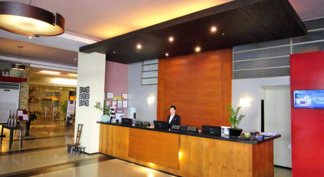 Mallberry Suites Business Hotel