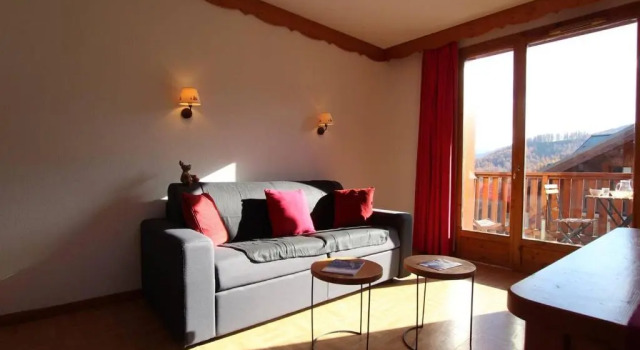 Appartement Puy-Saint-Vincent, 1 pièce, 2 personnes - FR-1-330G-125, Забронировать Апартаменты/квартира Отели Пюи-Сен-Венсан с бассейном, рядом с Горнолыжный подъемник Роше Нуар, Бассейн