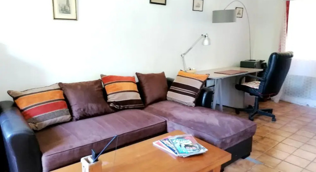 House With 2 Bedrooms in Marcillac-saint-quentin, With Enclosed Garden, Prenota Casa vacanze Hotel a Aquitania con parcheggio, Parcheggio