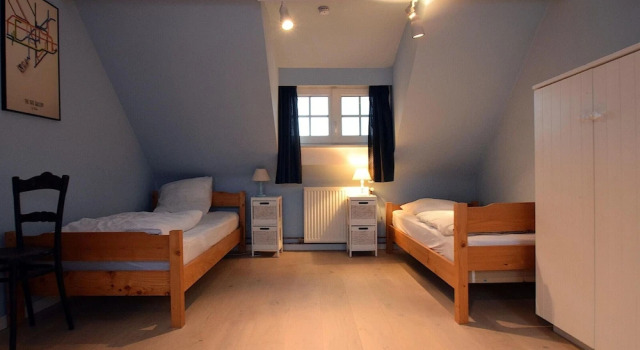 Beautifully Renovated House Centrally Located, Prenota Hotel Hotel a Flanders con parcheggio, Parcheggio