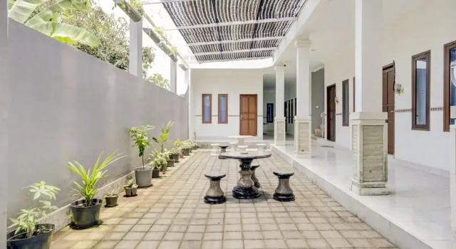 Hotel O Pondok Dukuh