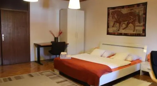 VIXI Nomad Rooms, Забронировать Отель Любляна Greater Ljubljana, рядом с Люблянская ратуша
