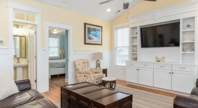 Alpha Breeze by Oak Island Accommodations