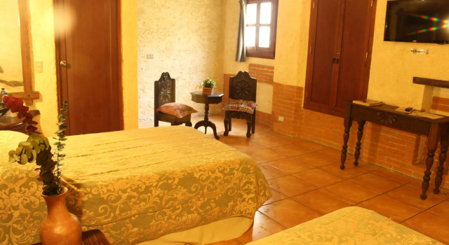 Naif Boutique Hotel, Book Boutique Hotels in Zacatepeques with Parking, Parking