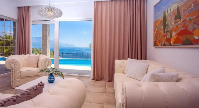 Villa Porto Mimice, 40sqm Heated Private Pool, 4 bedrooms, Sauna, Gym, Billiard