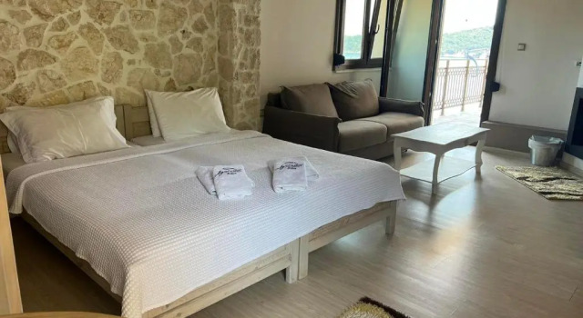 Полулюкс Agorastos Suites