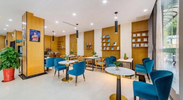Xi'an S Hotel (Dongfang High-speed Railway Station Branch), Prenota Hotel Hotel a Hainan con parcheggio, Parcheggio