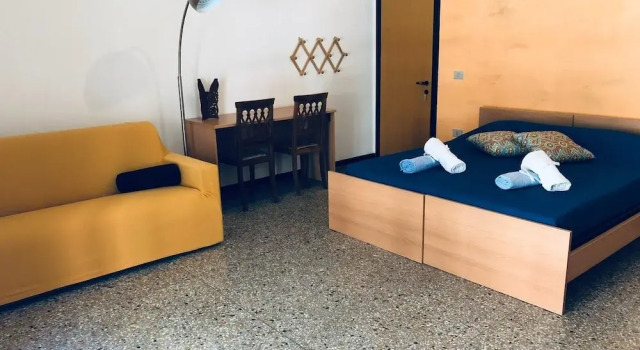 CIMAROSA ROOM AFFITTI BREVI, Забронировать Гостевой дом Кальяри Южная Сардиния, рядом с Национальный археологический музей