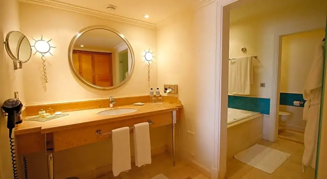 Двухместный номер Executive с видом на сад L Amphitrite Palace Beach Resort & Spa