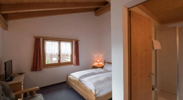 Номер Standard Hotel Garni Postigliun Andiast
