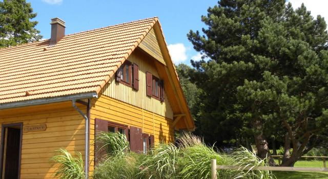 Charming Chalet in La Hoube with Garden, Rezervovat Chata Dabo 