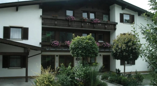 Haus Zangerl, Prenota Hotel Hotel a Tirolo con parcheggio, Parcheggio