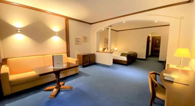 Полулюкс VALARA Alpine Art Hotel
