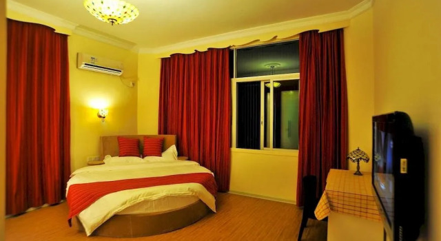 Chuxia Holiday Inn, Book Hotel Siming 