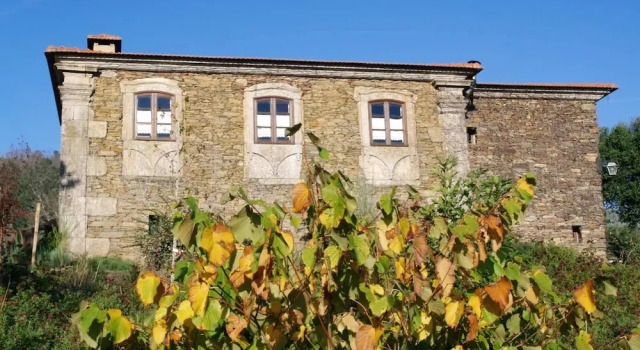 House With 3 Bedrooms in Freimoninho, With Wonderful Mountain View, Enclosed Garden and Wifi, Book Hotel Tondela Beira Alta