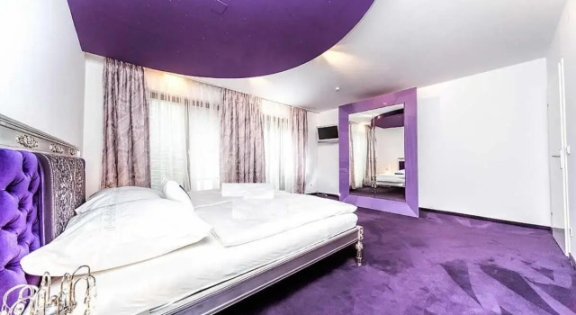 Luxury Apartment In Versace Style, Varaa Huoneisto Wien Itävalta