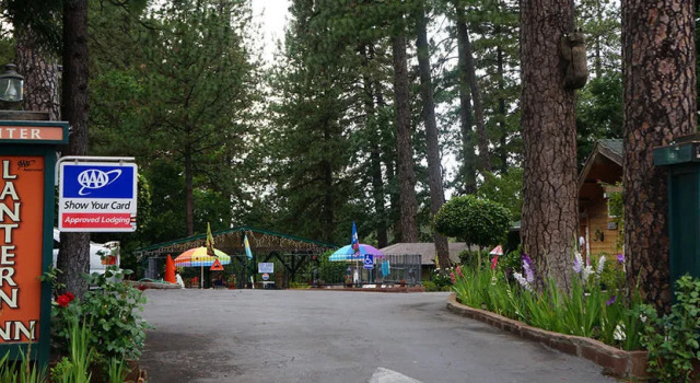 The Lantern Inn, Rezerwuj Hotel Paradise Kalifornia