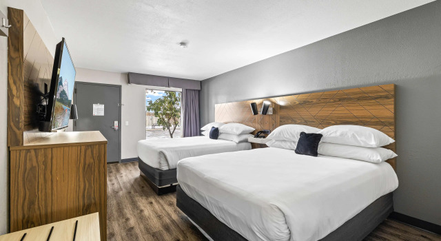 Четырёхместный номер Standard Red Lion Inn & Suites Deschutes River - Bend