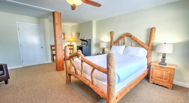 East Shore Lodging, Book Hotel Hawley Wayne County