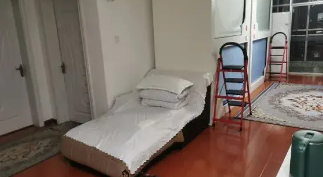 Кровать в общем номере Yunlou Xin Nest Capsule Hotel Private Honey Cabin Hostel (Guilin North Station)