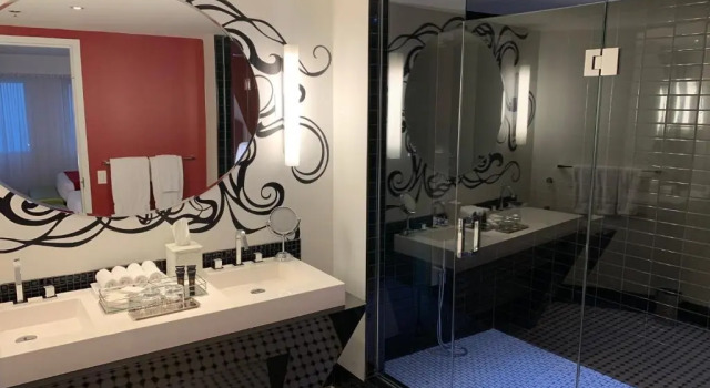 Четырёхместный полулюкс Hotel Chez Swann