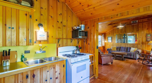 Номер Standard с 3 комнатами Lake Creek Lodge