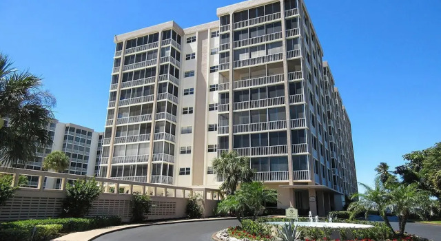 Creciente 413N by RedAwning, Забронировать Апартаменты/квартира Отели Fort Myers Area с парковкой, Парковка