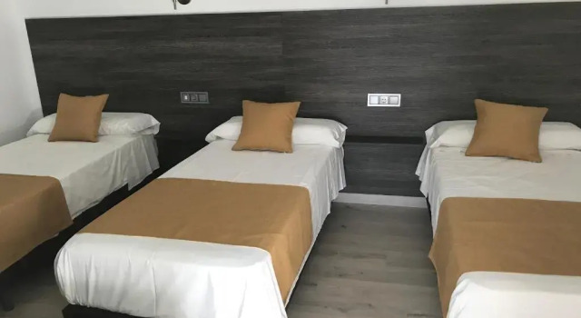 Трёхместный номер Standard Hotel Restaurante Santa Cruz