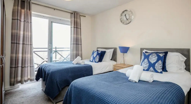 Апартаменты Captivating 3-bed Apartment in Grays