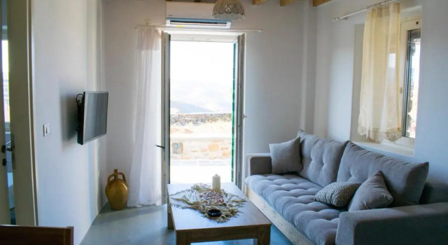 Traditional suites in Chora Kythnos #4, Rezervați Hotel Kithnos Kythnos