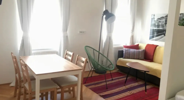 Апартаменты Green and Quiet Apartment near Center
