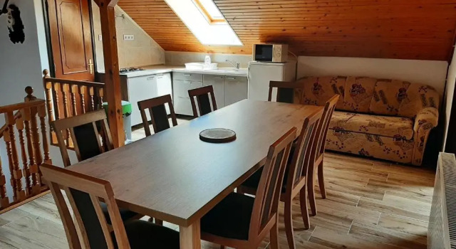 11 féröhelyes apartman, Забронировать Апартаменты/квартира Отели Балатонлелле с парковкой, Парковка