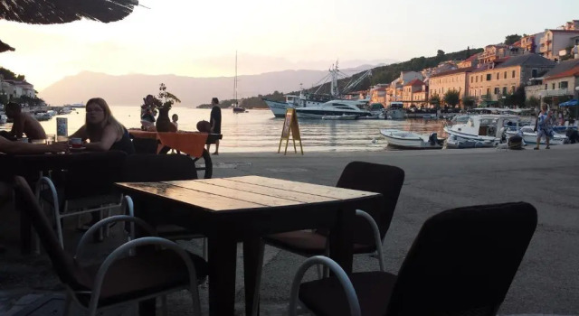 Kuca za odmor Doda, Book Lejlighed Hoteller i Split Region med parkering, Parkering