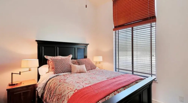 Коттедж Luxury с 4 комнатами с красивым видом из окна SMARCO1601 4 Bedroom Holiday Home by Marco Naples Vacation Homes