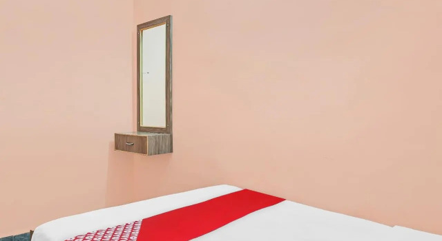 OYO Flagship 80598 Aditya Guest House