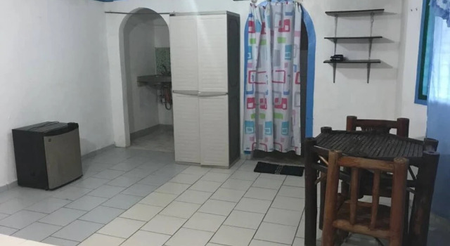 Apartment 5 With Aircon,1 Bathroom and 1 Bedroom