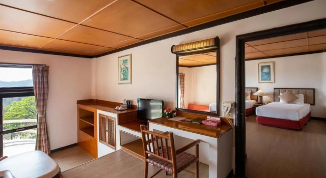 Двухместный номер Superior Imperial Phukaew Hill Resort