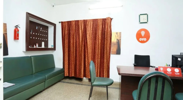 OYO 15554 Hotel Al Saj, Book Hotel Thiruvananthapuram New Delhi