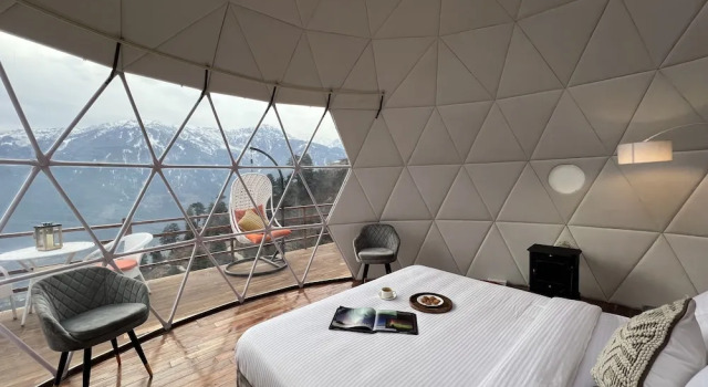 Номер Premium с балконом GLAMPING CLUB
