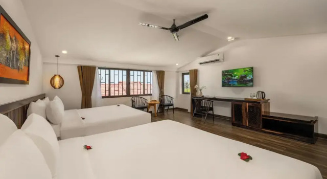 Четырёхместный номер Deluxe с балконом Eden Hoi An Villas