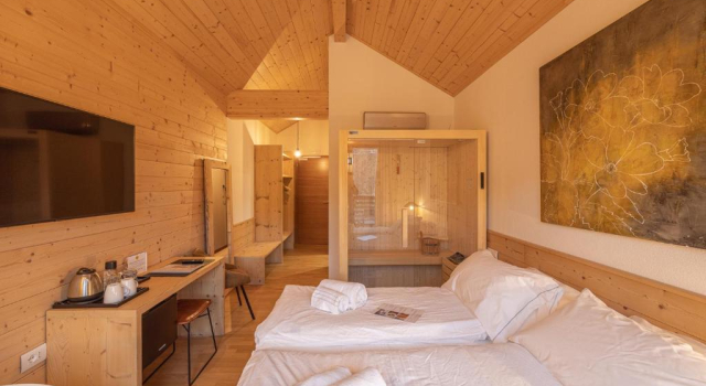Двухместный номер Standard с видом на озеро Giallo Dolomiti Wellness