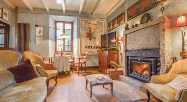 Nice Home in Pella -no- With 3 Bedrooms and Wifi, Prenota Hotel Pella Lago di Orta