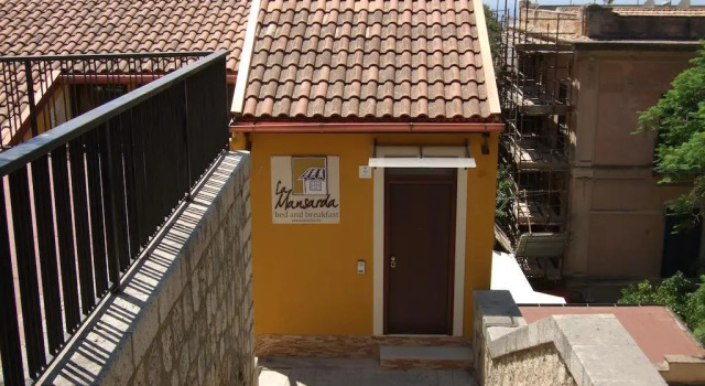 Bed and Breakfast La Mansarda, Book Hotel Hotels in Sicily with Parking, Parking