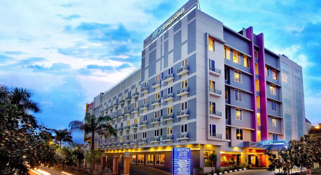 Royal Palm Hotel & Conference Center Cengkareng, Book Hotel Jakarta Jakarta Province