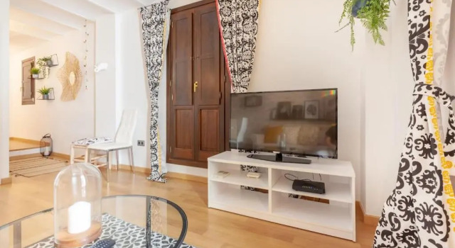 Апартаменты Beautiful Apartment in Abat Street by Batuecas
