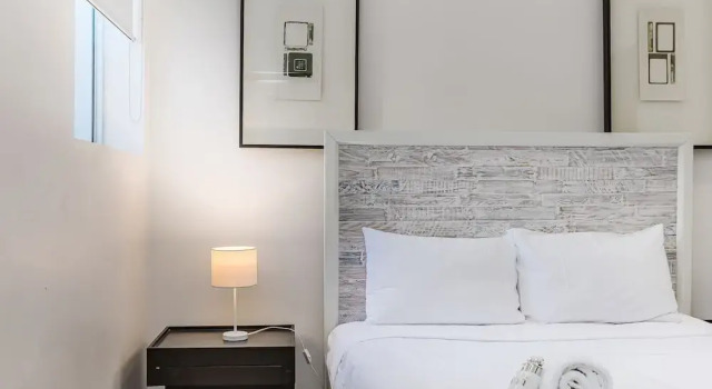 Апартаменты Luxury Luxe Oceanfront Haven with a Rooftop Spa