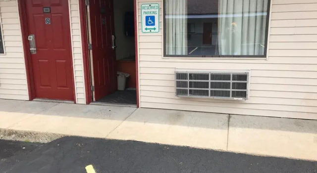Budget Inn Buffalo Airport, Réserver Hôtel Harris Hill États-Unis