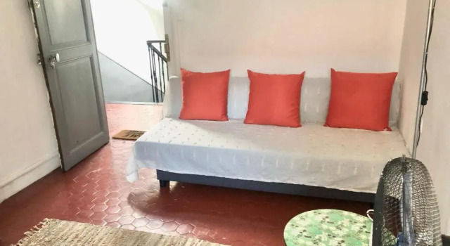Apt 2-3 pces dans le Carre d Or a 290 m des plages