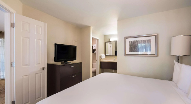 Staybridge Suites Herndon-Dulles, Rezerwuj Hotel Herndon 