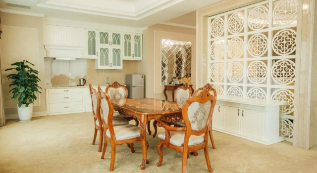 Люкс Royal Muong Thanh Luxury Phu Tho